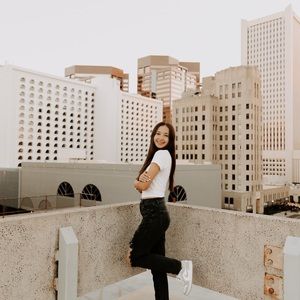 Meet your Posher, Nora